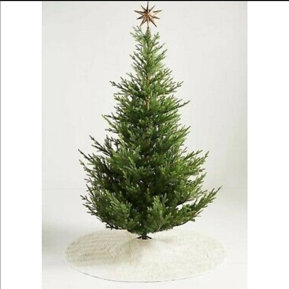 New🌟Anthropologie -RORY VELVET KANTHA HEIRLOOM TREE SKIRT - Picture 2 of 2